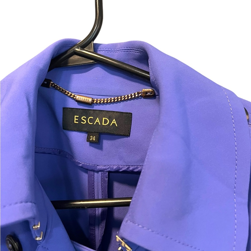 🎉𝐇𝐎𝐒𝐓 𝐏𝐈𝐂𝐊🎉𝐄𝐒𝐂𝐀𝐃𝐀 Periwinkle Belted Trench Coat Luxe Stretch - Picture 3 of 12